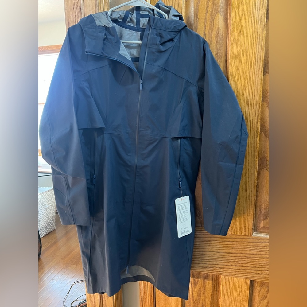 Lululemon cloud crush jacket